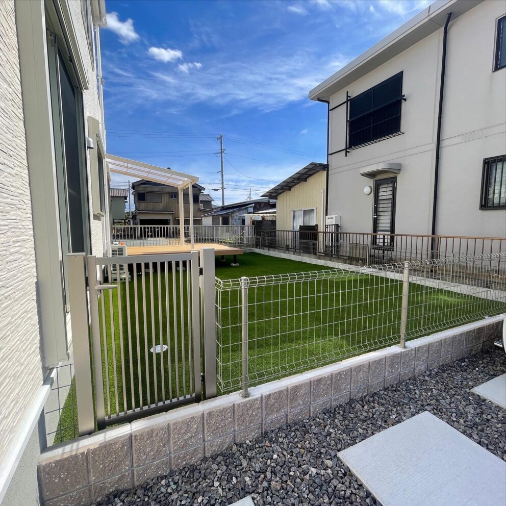 津市　人工芝、ウッドデッキ等アルミ工事 [After] - 4