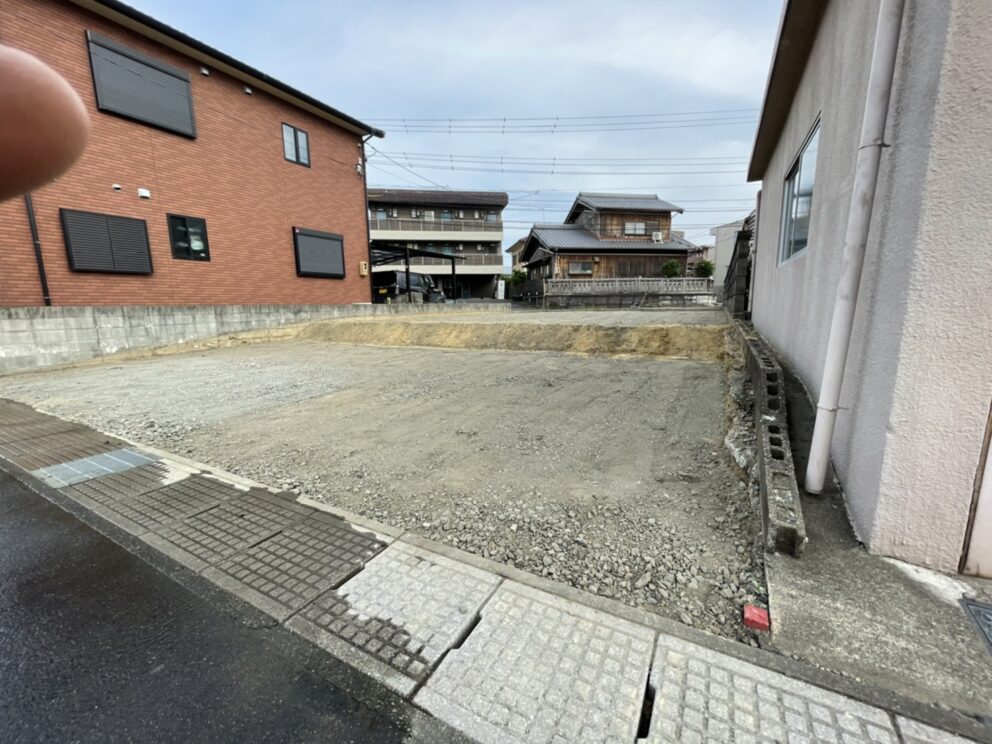 鈴鹿市一次外構工事 [After] - 1