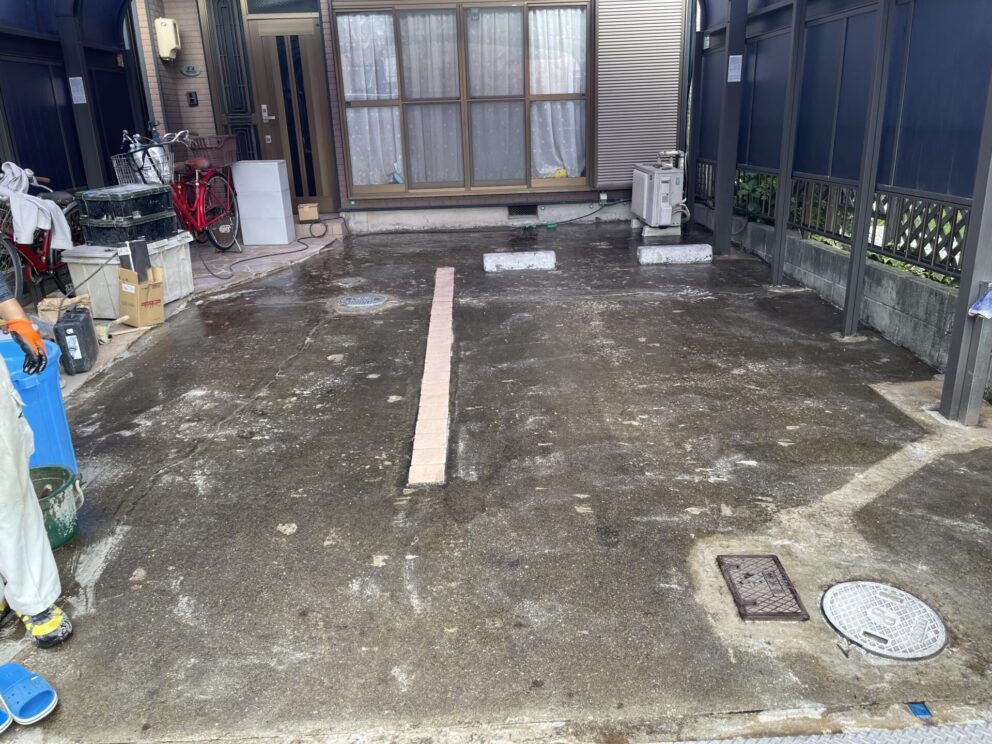 名古屋市　駐車場左官工事 [Before] - 1