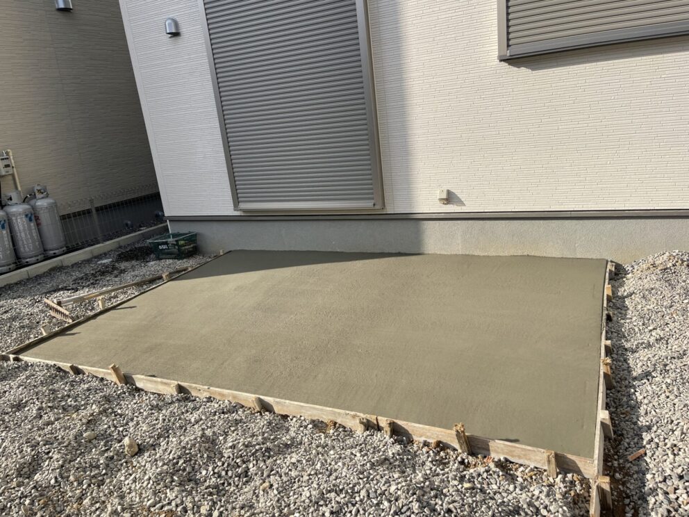 亀山市　ウッドデッキ工事 + 下地コンクリート [Before] - 2